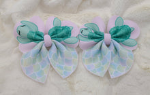 Sea Creature Bubble Bow